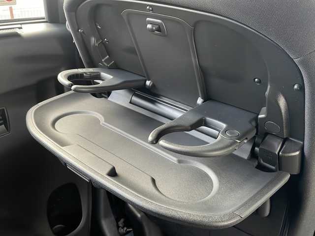 日産 セレナ X V 広島県 2019(令1)年 7.3万km ダークメタルグレー セーフティパックB/オートデュアルエアコン/エマージェンシーブレーキ/車線逸脱警報/踏み間違え防止/標識認識機能/速度標識認識/BSM/コーナーセンサー/プロパイロット/パーキングアシスト/純正10インチナビ/・フルセグ/CD/DVD/SD/Blu-ray/Bluetooth/アラウンドビューモニター/両側パワースライドドア/ステアリングスイッチ/電動パーキングブレーキ/ブレーキホールド/純正フロアマット/純正ドアバイザー/オートライト/スマートキー/プッシュスタート/ETC/W+サイド+カーテンエアバック