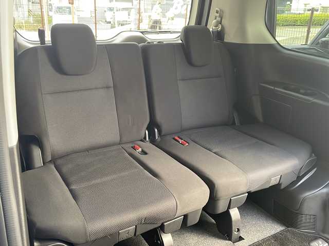 日産 セレナ X V 広島県 2019(令1)年 7.3万km ダークメタルグレー セーフティパックB/オートデュアルエアコン/エマージェンシーブレーキ/車線逸脱警報/踏み間違え防止/標識認識機能/速度標識認識/BSM/コーナーセンサー/プロパイロット/パーキングアシスト/純正10インチナビ/・フルセグ/CD/DVD/SD/Blu-ray/Bluetooth/アラウンドビューモニター/両側パワースライドドア/ステアリングスイッチ/電動パーキングブレーキ/ブレーキホールド/純正フロアマット/純正ドアバイザー/オートライト/スマートキー/プッシュスタート/ETC/W+サイド+カーテンエアバック