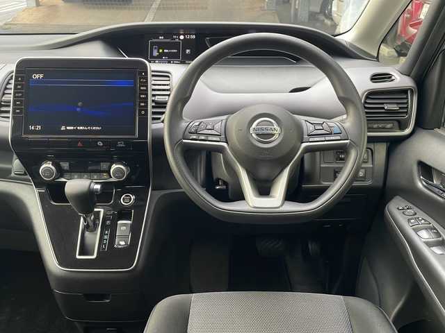 日産 セレナ X V 広島県 2019(令1)年 7.3万km ダークメタルグレー セーフティパックB/オートデュアルエアコン/エマージェンシーブレーキ/車線逸脱警報/踏み間違え防止/標識認識機能/速度標識認識/BSM/コーナーセンサー/プロパイロット/パーキングアシスト/純正10インチナビ/・フルセグ/CD/DVD/SD/Blu-ray/Bluetooth/アラウンドビューモニター/両側パワースライドドア/ステアリングスイッチ/電動パーキングブレーキ/ブレーキホールド/純正フロアマット/純正ドアバイザー/オートライト/スマートキー/プッシュスタート/ETC/W+サイド+カーテンエアバック