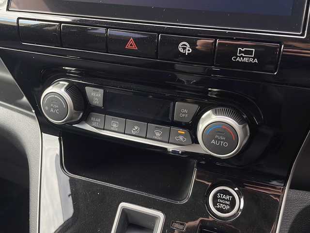 日産 セレナ X V 広島県 2019(令1)年 7.3万km ダークメタルグレー セーフティパックB/オートデュアルエアコン/エマージェンシーブレーキ/車線逸脱警報/踏み間違え防止/標識認識機能/速度標識認識/BSM/コーナーセンサー/プロパイロット/パーキングアシスト/純正10インチナビ/・フルセグ/CD/DVD/SD/Blu-ray/Bluetooth/アラウンドビューモニター/両側パワースライドドア/ステアリングスイッチ/電動パーキングブレーキ/ブレーキホールド/純正フロアマット/純正ドアバイザー/オートライト/スマートキー/プッシュスタート/ETC/W+サイド+カーテンエアバック