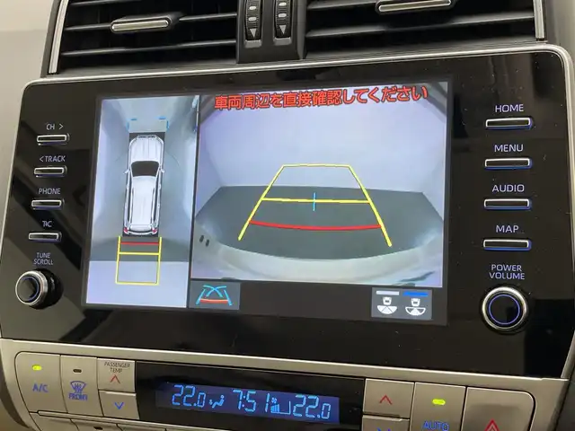 トヨタ ランドクルーザー プラド TX Lパッケージ 愛知県 2022(令4)年 0.9万km ホワイトパールクリスタルシャイン メーカーナビ　ムーンルーフ　ベージュ革シート　全方位カメラ　シートヒーター　前後ドラレコ　ＢＳＭ　ＥＴＣ２．０　セーフティセンス　衝突軽減　追従クルコン　コーナーセンサー　ＬＥＤオートライト　フォグ　TVキャンセラー　スペアタイヤ　純正フロアマット　ドアバイザー　ルーフレール　純正フロアマット