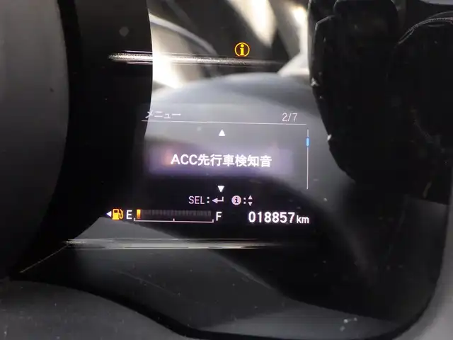 ホンダ フィット ハイブリット L ホンダセンシング 千葉県 2018(平30)年 1.9万km プラチナホワイトパール ホンダセンシング/・衝突軽減ブレーキ（CMBS）/・車線維持支援システム（LKAS）/・アダプティブクルーズコントロール（ACC）/・後方誤発進抑制機能/・誤発進抑制機能/ハーフレザーシート/純正メモリーナビ/地デジTV/【DVD/CD再生機能　Bluetooth接続】/バックカメラ/革巻きステアリング/ETC/LEDヘッドライト/フォグライト/ウインカーミラー/サイド/カーテンエアバッグ/Honda スマートキー