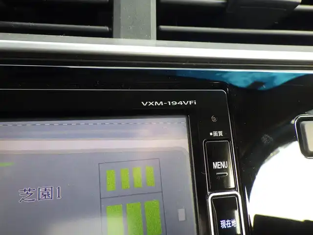 ホンダ フィット ハイブリット L ホンダセンシング 千葉県 2018(平30)年 1.9万km プラチナホワイトパール ホンダセンシング/・衝突軽減ブレーキ（CMBS）/・車線維持支援システム（LKAS）/・アダプティブクルーズコントロール（ACC）/・後方誤発進抑制機能/・誤発進抑制機能/ハーフレザーシート/純正メモリーナビ/地デジTV/【DVD/CD再生機能　Bluetooth接続】/バックカメラ/革巻きステアリング/ETC/LEDヘッドライト/フォグライト/ウインカーミラー/サイド/カーテンエアバッグ/Honda スマートキー