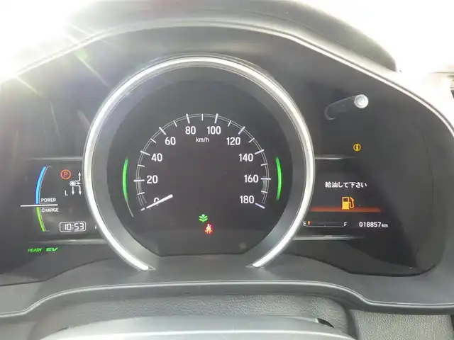 ホンダ フィット ハイブリット L ホンダセンシング 千葉県 2018(平30)年 1.9万km プラチナホワイトパール ホンダセンシング/・衝突軽減ブレーキ（CMBS）/・車線維持支援システム（LKAS）/・アダプティブクルーズコントロール（ACC）/・後方誤発進抑制機能/・誤発進抑制機能/ハーフレザーシート/純正メモリーナビ/地デジTV/【DVD/CD再生機能　Bluetooth接続】/バックカメラ/革巻きステアリング/ETC/LEDヘッドライト/フォグライト/ウインカーミラー/サイド/カーテンエアバッグ/Honda スマートキー