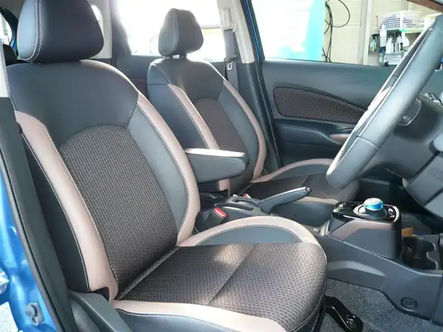 日産 ノート e－パワー メダリスト 静岡県 2017(平29)年 3万km シャイニングブルー ワンオーナー /禁煙車/純正SDナビ：MM317D-W/(CD/DVD/SD/BT/フルセグTV/)/ナビ連動前方ドライブレコーダー/デジタルインナーミラー/合皮コンビシート/インテリジェントアラウンドビューモニターセット/・踏み間違い衝突防止アシスト/・フロントバックソナー/・インテリジェントアラウンドヴューモニター/・スマートルームミラー/日産正規ディーラー点検記録簿有り/R7/R6/R5/R4/R2/H30//インテリジェントエマージェンシーブレーキ/車線逸脱警報　インテリジェントクルーズコントロール/車線逸脱防止支援システム/ETC/プッシュスタート　スマートキー/純正フロアマット　ドアバイザー/保証書　取扱説明書　スペアキー1本