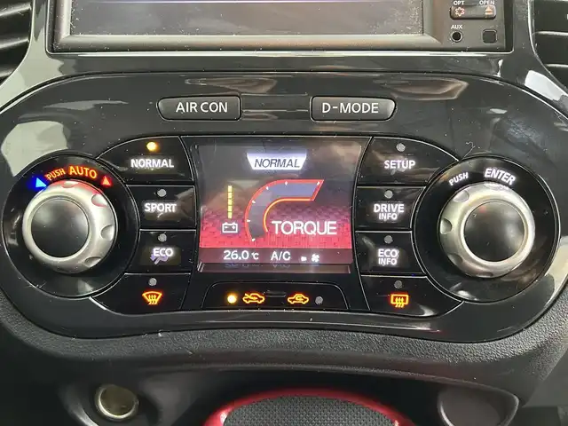 日産 ジューク 16GT FOUR タイプV 道央・札幌 2014(平26)年 6.3万km ナイトベールパープル ・パートタイム4WD/・リアスポーラー純正エアロ/・純正SDナビ（MM115D-W）/CD/iPod/AUX/BT/フルセグ/・バックカメラ/・横滑り防止装置/・キー連動格納ドアミラー/・スポーツ、エコドライブモード切替/・キセノンライト/・オートライト/・フォグランプ/・スマートキー/・純正フロアマット/・純正17インチAW/・ドアバイザー