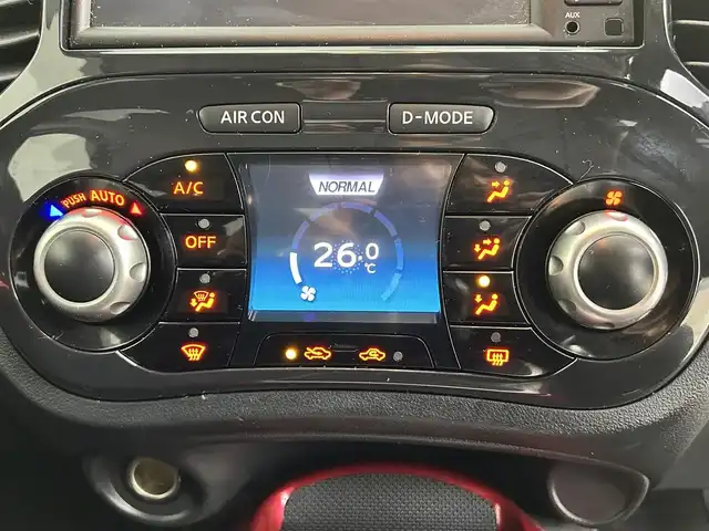 日産 ジューク 16GT FOUR タイプV 道央・札幌 2014(平26)年 6.3万km ナイトベールパープル ・パートタイム4WD/・リアスポーラー純正エアロ/・純正SDナビ（MM115D-W）/CD/iPod/AUX/BT/フルセグ/・バックカメラ/・横滑り防止装置/・キー連動格納ドアミラー/・スポーツ、エコドライブモード切替/・キセノンライト/・オートライト/・フォグランプ/・スマートキー/・純正フロアマット/・純正17インチAW/・ドアバイザー