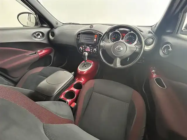 日産 ジューク 16GT FOUR タイプV 道央・札幌 2014(平26)年 6.3万km ナイトベールパープル ・パートタイム4WD/・リアスポーラー純正エアロ/・純正SDナビ（MM115D-W）/CD/iPod/AUX/BT/フルセグ/・バックカメラ/・横滑り防止装置/・キー連動格納ドアミラー/・スポーツ、エコドライブモード切替/・キセノンライト/・オートライト/・フォグランプ/・スマートキー/・純正フロアマット/・純正17インチAW/・ドアバイザー