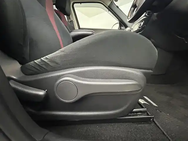 日産 ジューク 16GT FOUR タイプV 道央・札幌 2014(平26)年 6.3万km ナイトベールパープル ・パートタイム4WD/・リアスポーラー純正エアロ/・純正SDナビ（MM115D-W）/CD/iPod/AUX/BT/フルセグ/・バックカメラ/・横滑り防止装置/・キー連動格納ドアミラー/・スポーツ、エコドライブモード切替/・キセノンライト/・オートライト/・フォグランプ/・スマートキー/・純正フロアマット/・純正17インチAW/・ドアバイザー