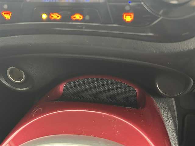 日産 ジューク 16GT FOUR タイプV 道央・札幌 2014(平26)年 6.3万km ナイトベールパープル ・パートタイム4WD/・リアスポーラー純正エアロ/・純正SDナビ（MM115D-W）/CD/iPod/AUX/BT/フルセグ/・バックカメラ/・横滑り防止装置/・キー連動格納ドアミラー/・スポーツ、エコドライブモード切替/・キセノンライト/・オートライト/・フォグランプ/・スマートキー/・純正フロアマット/・純正17インチAW/・ドアバイザー