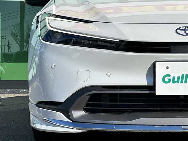 トヨタ プリウス G 和歌山県 2023(令5)年 1.2万km プラチナホワイトパールマイカ 純正8インチナビ機能付デイスプレーオーディオ/MODELLISTA製エアロ/バックカメラ/レーダークルーズコントロール/横滑り防止装置/衝突被害軽減システム/レーンキープ/シートヒーター/ETC2.0/前後ドライブレコーダー/前後コーナーセンサー/オートライト/LEDヘッドライト