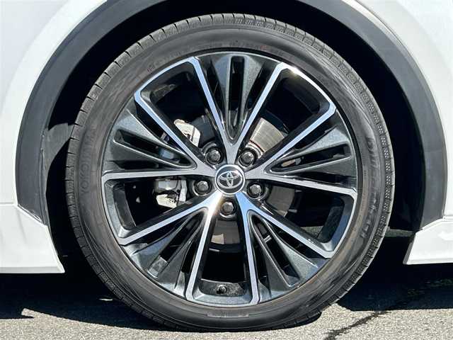 トヨタ プリウス G 和歌山県 2023(令5)年 1.2万km プラチナホワイトパールマイカ 純正8インチナビ機能付デイスプレーオーディオ/MODELLISTA製エアロ/バックカメラ/レーダークルーズコントロール/横滑り防止装置/衝突被害軽減システム/レーンキープ/シートヒーター/ETC2.0/前後ドライブレコーダー/前後コーナーセンサー/オートライト/LEDヘッドライト