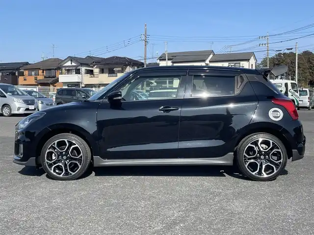 スズキ スイフト スポーツ 千葉県 2019(令1)年 1.3万km スーパーブラックパール ワンオーナー/HKSフラッシュエディター/HKSエアクリーナー＆ブローオフバルブ/モンスターカーボンウイング/モンスターマフラー/モンスターLSD/オイルキャッチタンク/純正8型SDナビ/フルセグTV（CN-RZ843）/前後ドラレコ/純正ビルトインETC/レーダークルーズコントロール/衝突軽減ブレーキ/レーンキープアシスト
