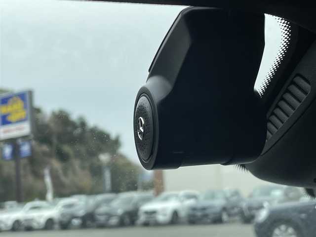 メルセデス・ベンツ Ｅ２２０ｄ アバンギャルド スポーツ 福岡県 2016(平28)年 1万km ポーラホワイト 〇純正HDDナビ/（フルセグ・BT・SD・USB）/〇アンビエントライト/〇BSM/〇パワーシート（D/N席）/〇シートヒーター（D/N席）/〇シートメモリ（D/N席）/〇純正19インチAW/〇純正フロアマット/〇ACC/〇社外レーダー/〇純正ドラレコ（前方）/〇全方位カメラ/〇ステアリングスイッチ/〇ETC2.0/〇LEDヘッドライト