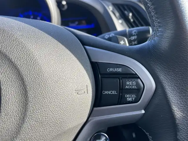 ホンダ ＣＲ－Ｚ α 大阪府 2012(平24)年 5.9万km プレミアムホワイトパール (株)IDOMが運営する【じしゃロン堺店】の自社ローン対象車両になります。こちらは現金ご利用時の価格です。/自社ローンご希望の方は別途その旨お申付け下さい。