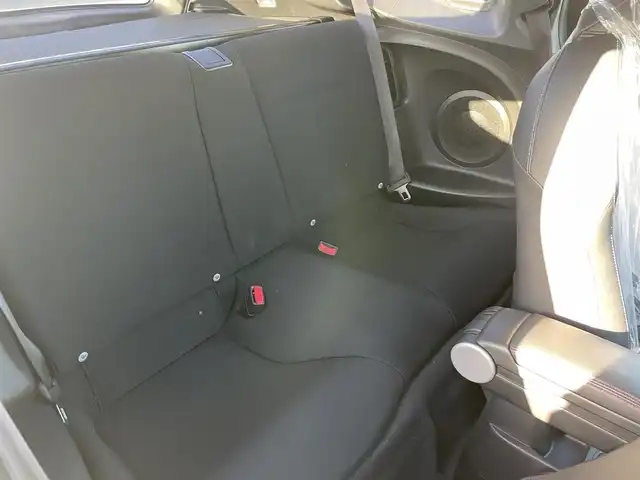 ホンダ ＣＲ－Ｚ α 大阪府 2012(平24)年 5.9万km プレミアムホワイトパール (株)IDOMが運営する【じしゃロン堺店】の自社ローン対象車両になります。こちらは現金ご利用時の価格です。/自社ローンご希望の方は別途その旨お申付け下さい。