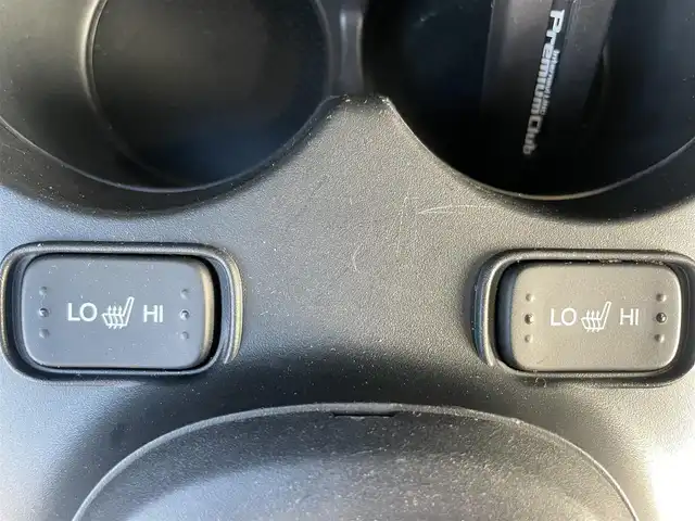 ホンダ ＣＲ－Ｚ α 大阪府 2012(平24)年 5.9万km プレミアムホワイトパール (株)IDOMが運営する【じしゃロン堺店】の自社ローン対象車両になります。こちらは現金ご利用時の価格です。/自社ローンご希望の方は別途その旨お申付け下さい。