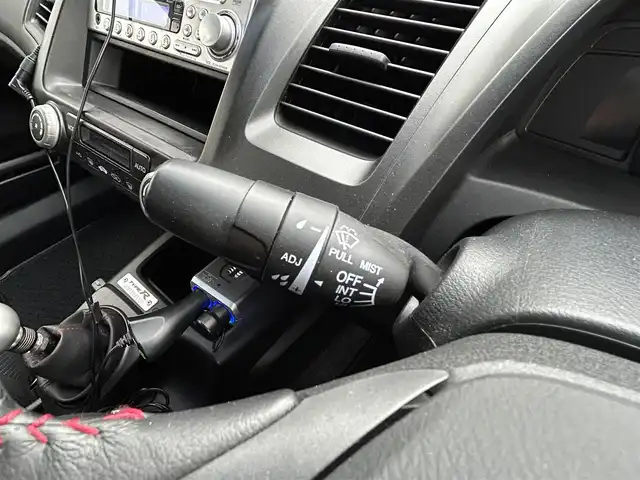 ホンダ シビック タイプR 茨城県 2010(平22)年 6.9万km チャンピオンシップホワイト 6MT/ポータブルナビ/ワンセグ/ETC/純正18インチAW/プッシュスタート