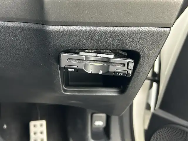 ホンダ シビック タイプR 茨城県 2010(平22)年 6.9万km チャンピオンシップホワイト 6MT/ポータブルナビ/ワンセグ/ETC/純正18インチAW/プッシュスタート