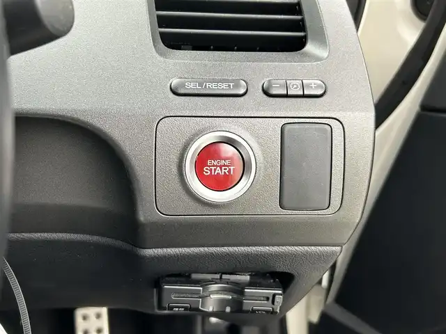 ホンダ シビック タイプR 茨城県 2010(平22)年 6.9万km チャンピオンシップホワイト 6MT/ポータブルナビ/ワンセグ/ETC/純正18インチAW/プッシュスタート
