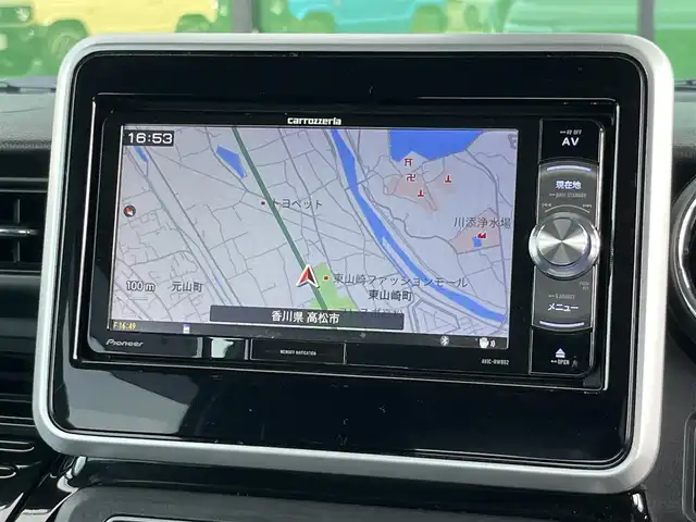 スズキ スペーシア カスタム HYBRID XS ターボ 香川県 2019(令1)年 5.6万km ピュアホワイトP 登録時走行距離：55501km/カロッツェリアナビ/　CD DVD BT　フルセグTV/バックカメラ/両側パワースライドドア/衝突被害軽減装置/レーンキープアシスト/クルーズコントロール/クリアランスソナー/横滑り防止装置/アイドリングストップ/ETC/ドライブレコーダー/ハーフレザーシート/シートヒーター/サンシェード/サーキュレータ/革巻きステアリング/スラアリングリモコン/パドルシフト/プッシュスタート/スマートキー