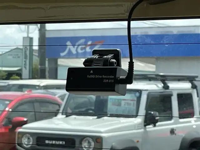 スズキ スペーシア HYBRID G 宮崎県 2020(令2)年 3.9万km シフォンアイボリーM 社外メモリナビ/フルセグテレビ/バックカメラ/衝突被害軽減システム/レーンキープ/横滑り防止装置/アイドリングストップ/ウィンカーミラー/プッシュスタート/ETC/フロアマット