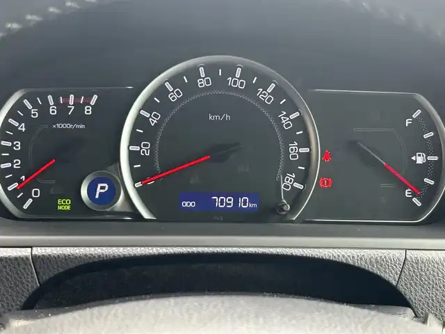 トヨタ ヴォクシー ZS 福島県 2014(平26)年 7.1万km ホワイトパールクリスタルシャイン 純正ナビゲーション/型番：NSZT-Y62G/【CD/DVD/SD/BT/TV】/バックカメラ/フリップダウンモニター/ビルトインETC/両側パワースライドドア/LEDオートライト/プッシュスタート/シートカバー/リアドアシェード/純正フロアマット/純正ドアバイザー