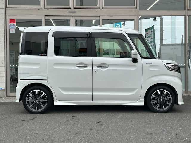 スズキ スペーシア カスタム HYBRID XS ターボ 青森県 2020(令2)年 5.1万km ピュアホワイトP ワンオーナー/turbo/4WD/AV一体型ナビゲーション（BlueTooth/フルセグ）/両側パワースライドドア/LEDヘッドライト/フォグランプ/ハーフレザーシート/前席シートヒーター/スリムサーキュレーター/ヘッドアップディスプレイ/後部コーナーセンサー/スペアキー/保証書/取扱説明書/ナビ説明書
