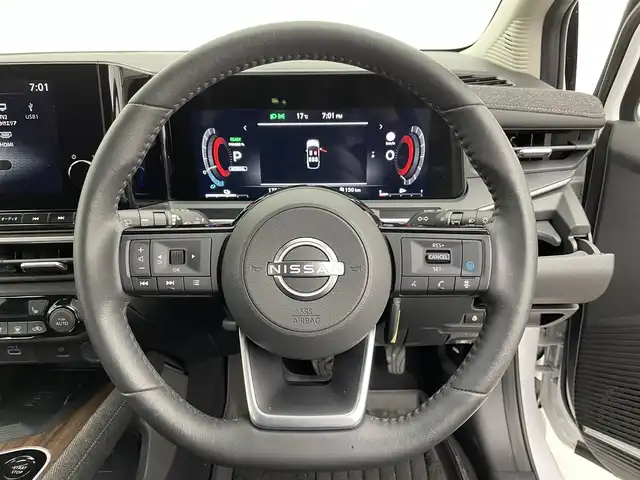 日産 オーラ G レザーエディション 宮城県 2023(令5)年 1.8万km ピュアホワイトパール / スーパーブラック 2トーン 純正９インチナビ　/(Bluetooth/フルセグTV/HDMI/CarPlay)/ＢＯＳＥサウンド　/プロパイロット　/ＳＯＳコール　/ワイヤレス充電　/ＥＴＣ２．０　/衝突軽減ブレーキ　/アラウンドビューモニター　/デジタルインナーミラー　/ドライブレコーダー　/オートブレーキホールド/LEDヘッドライト/オートハイビーム