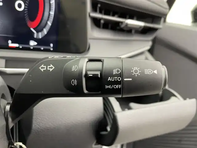 日産 オーラ G レザーエディション 宮城県 2023(令5)年 1.8万km ピュアホワイトパール / スーパーブラック 2トーン 純正９インチナビ　/(Bluetooth/フルセグTV/HDMI/CarPlay)/ＢＯＳＥサウンド　/プロパイロット　/ＳＯＳコール　/ワイヤレス充電　/ＥＴＣ２．０　/衝突軽減ブレーキ　/アラウンドビューモニター　/デジタルインナーミラー　/ドライブレコーダー　/オートブレーキホールド/LEDヘッドライト/オートハイビーム