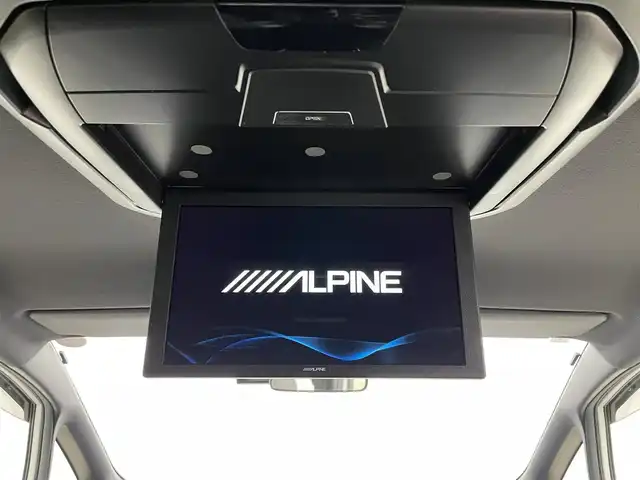 トヨタ ヴォクシー ZS 煌Ⅲ 岡山県 2022(令4)年 3.7万km ホワイトパールクリスタルシャイン ALPINE9インチメモリナビ/(フルセグ/Carplay/Bluetooth/CD/DVD)/ALPINEフリップダウンモニター/衝突軽減ブレーキ/両側パワースライドドア/ビルトインETC/LEDヘッドライト/バックカメラ/クルーズコントロール/ドライブレコーダー/コーナーセンサー/レーンキープアシスト/オートハイビーム/プッシュスタート/スマートキー/アイドリングストップ/フロアマット/純正アルミホイール/オートライト/新車保証書