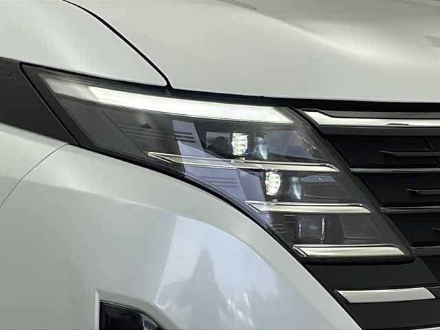 日産 セレナ ハイウェイスター V 新潟県 2023(令5)年 6.3万km プリズムホワイト メーカー純正メモリナビ/(フルセグ.AppleCarPlay.AndroidAuto.Bluetooth)/アラウンドビューモニター/エマージェンシーブレーキ/プロパイロット/ハンズフリー付両側パワースライドドア/LEDオートライト/ビルトインETC2.0/コーナーセンサー/Qiおくだけ充電/プッシュスタート/スマートキー/純正フロアマット