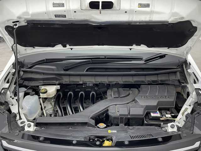 日産 セレナ ハイウェイスター V 新潟県 2023(令5)年 6.3万km プリズムホワイト メーカー純正メモリナビ/(フルセグ.AppleCarPlay.AndroidAuto.Bluetooth)/アラウンドビューモニター/エマージェンシーブレーキ/プロパイロット/ハンズフリー付両側パワースライドドア/LEDオートライト/ビルトインETC2.0/コーナーセンサー/Qiおくだけ充電/プッシュスタート/スマートキー/純正フロアマット