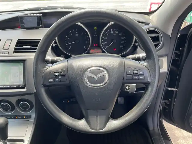 マツダ アクセラ 15C 三重県 2010(平22)年 10.3万km ブラック 登録時102663km/禁煙車/Pioneerナビ(AM/FM/ワンセグ/Bluetooth)/ETC/オートライト/フォグ/ステアリングスイッチ/純正フロアマット/電格ミラー/AAC/ABS/リモコンキー