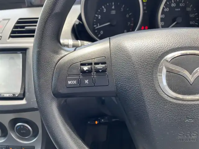 マツダ アクセラ 15C 三重県 2010(平22)年 10.3万km ブラック 登録時102663km/禁煙車/Pioneerナビ(AM/FM/ワンセグ/Bluetooth)/ETC/オートライト/フォグ/ステアリングスイッチ/純正フロアマット/電格ミラー/AAC/ABS/リモコンキー