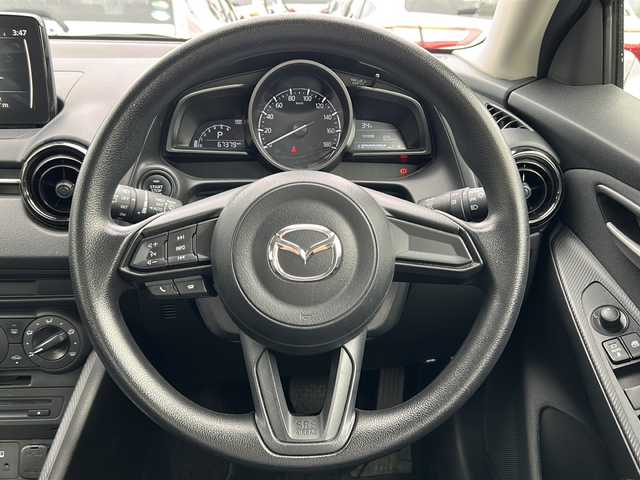 マツダ マツダ２ 15S 秋田県 2020(令2)年 6.8万km マシーングレープレミアムM 純正ナビ/CD/TV/Bluetooth/４WD/純正17インチアルミ/ドアバイザー