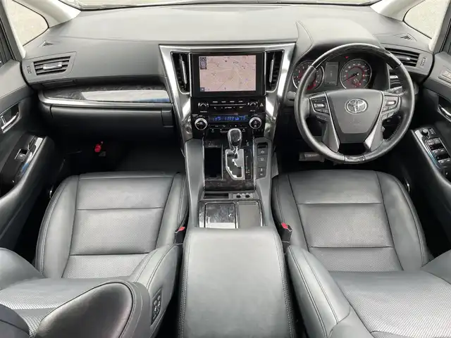 トヨタ アルファード S Cパッケージ 滋賀県 2021(令3)年 3.8万km ラグジュアリーホワイトパールクリスタルシャインガラスフレーク 純正9型ナビ/CD/DVD/Bluetooth/フルセグTV/バックカメラ/フリップダウンモニター/ETC/ドラレコ/レーダークルーズコントロール/ハンドルヒーター/エアーシート/シートヒーター/パワーシート/トヨタセーフティセンス/コーナーセンサー/LEDヘッドライト/オートハイビーム/両側パワースライドドア/パワーバックドア/純正アルミホイール