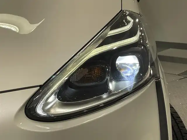 トヨタ シエンタ ハイブリッド G クエロ 愛知県 2019(令1)年 3.2万km ヴィンテージブラウンパールクリスタルシャイン/ホワイトパールクリスタルシャイン 純正９型SDナビ/（CD/DVD/フルセグ/Bluetooth/FM/AM）/衝突軽減ブレーキ/全方位カメラ/クルーズコントロール/バックカメラ/コーナーセンサー/純正ビルトインETC２．０/LEDヘッドライト/オートマチックハイビーム/ドライブレコーダー/ステアリングスイッチ/スマートキー/プッシュスタート