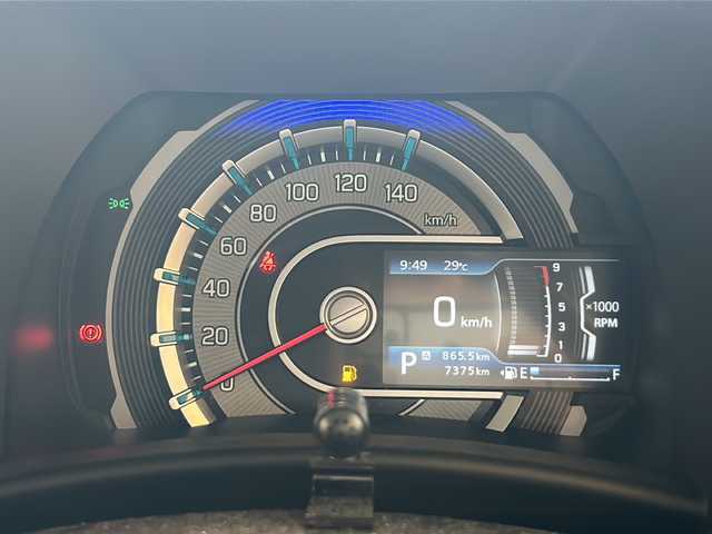 スズキ ハスラー HYBRID G 岐阜県 2024(令6)年 0.8万km クールカーキPM ワンオーナー/シティーブレーキサポート/車線逸脱警報/レーダークルーズコントロール/ケンウッドSDナビ/Bluetooth/TV/DISC再生/バックカメラ/ドライブレコーダー/スマートキー/プッシュスタート/LEDヘッドライト/フォグライト/スタッドレス４本積込/保証書/取扱説明書/スペアキー