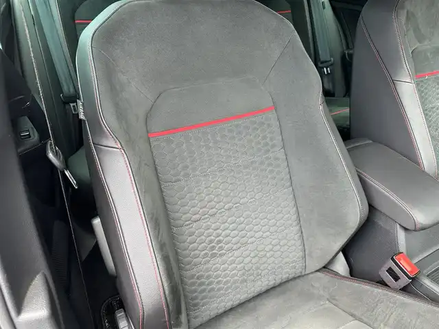 フォルクスワーゲン ゴルフ ＧＴＩ パフォーマンス 福島県 2020(令2)年 3.2万km 白 特別・限定仕様車/アダプティブクルーズコントロール/ブラインドスポットモニター/レーンアシスト/ハーフレザーヒート/デジタルメータークラスター/純正メモリナビ(BT/USB/CD/DVD/AUX)/フルセグTV/AppleCarPlay/バックカメラ/純正19AW/レッドブレーキキャリパー/ETC2.0/LEDライト/オートハイビーム/オートホールド/ドライブモード/ステアリングスイッチ/パドルシフト/アイドリングストップ/ドアバイザー/取扱説明書