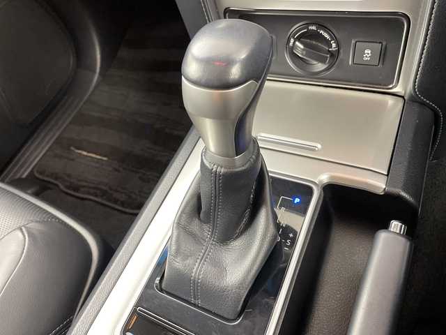 トヨタ ランドクルーザー プラド TX Lパッケージ 道央・札幌 2019(平31)年 5.1万km ホワイトパールクリスタルシャイン ・4WD / 寒冷地仕様/・トヨタセーフティセンス/・プリクラッシュセーフティ/・レーダークルーズコントロール/・9インチALPINE BIGXナビ  /・DVD.CD.SD.フルセグTV.BT.USB/・リア二列目モニター左右/・ムーンルーフ/・バックカメラ/・レザーシート/シートヒーター/・パワーシート/・コーナーセンサー/・ルーフレール/・エンジンスターター/・ETC/・横滑り防止