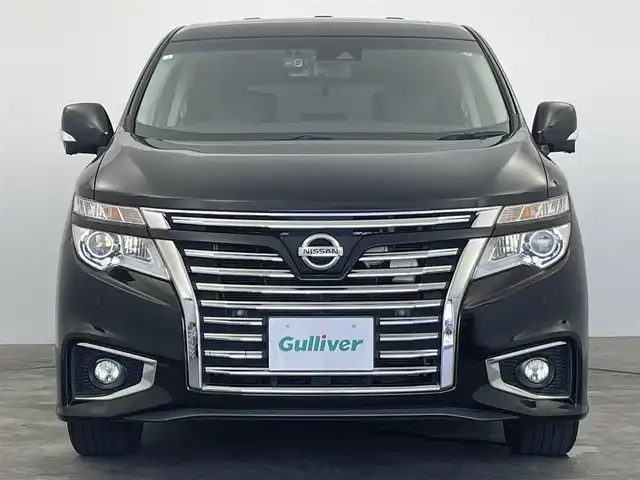 日産 エルグランド 250ハイウェイスターS 群馬県 2020(令2)年 6.6万km ファントムブラック ツインサンルーフ　フリップダウンモニター　エマージェンシーブレーキ　純正メモリーナビ　アラウンドビューモニター　運転支援システム　両側パワースライドドア　ＬＥＤ　ハーフレザー　純正１８インチＡＷ　禁煙