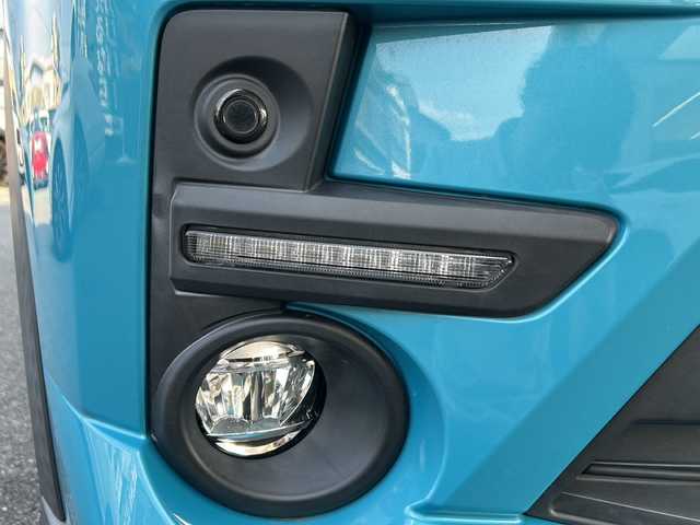 トヨタ ライズ Z 埼玉県 2020(令2)年 2.5万km ターコイズブルーマイカメタリック 全方位カメラ、バックカメラ/クリアランスソナー/衝突被害軽減システム/フルセグTV/CVT/オートエアコン/アイドリングストップ/前後ドライブレコーダー/スマートキー/運転席、助手席シートヒーター/コーナーセンサー/オートライト、オートマチックハイビーム/純正ナビ/ETC/クルーズコントロール（追従走行有）/純正LEDヘッドライト/DVD再生機能