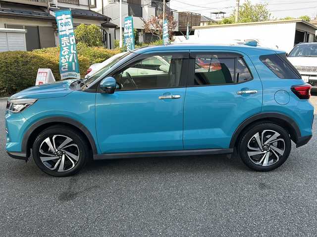 トヨタ ライズ Z 埼玉県 2020(令2)年 2.5万km ターコイズブルーマイカメタリック 全方位カメラ、バックカメラ/クリアランスソナー/衝突被害軽減システム/フルセグTV/CVT/オートエアコン/アイドリングストップ/前後ドライブレコーダー/スマートキー/運転席、助手席シートヒーター/コーナーセンサー/オートライト、オートマチックハイビーム/純正ナビ/ETC/クルーズコントロール（追従走行有）/純正LEDヘッドライト/DVD再生機能