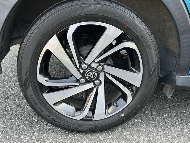 トヨタ ライズ Z 埼玉県 2020(令2)年 2.5万km ターコイズブルーマイカメタリック 全方位カメラ、バックカメラ/クリアランスソナー/衝突被害軽減システム/フルセグTV/CVT/オートエアコン/アイドリングストップ/前後ドライブレコーダー/スマートキー/運転席、助手席シートヒーター/コーナーセンサー/オートライト、オートマチックハイビーム/純正ナビ/ETC/クルーズコントロール（追従走行有）/純正LEDヘッドライト/DVD再生機能