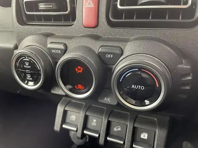 スズキ ジムニー XC 群馬県 2020(令2)年 4.1万km ブルーイッシュブラックパール3 KENWOOD９インチナビ【MDV-S809L】/・AM/FM/CD/DVD/SD/Bluetooth/フルセグTV/・バックカメラ/＝＝＝＝＝/９インチナビ　バックカメラ　前席シートヒーター　ヒルディセントコントロール　デュアルセンサーブレーキサポート　プッシュスタート　スマートキー　スペアキー　ヘッドライトウォッシャー　ＥＴＣ　ＬＥＤ　禁煙