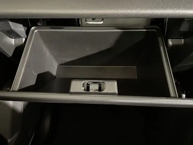 スズキ ジムニー シエラ JC 福岡県 2025(令7)年 0.1万km ピュアホワイトP 禁煙車社外7型SDナビ（Bluetooth/DVD/CD/AM/FM）バックモニター衝突軽減ブレーキクルコンコーナーセンサーアイドリングストップシートヒーター電格ミラースマートキープッシュスタート