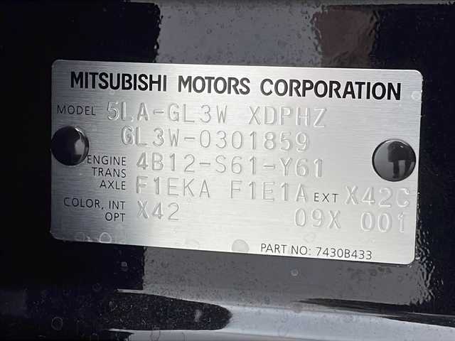 三菱 エクリプス クロス ＰＨＥＶ P 宮城県 2020(令2)年 5.4万km アメジストブラック 禁煙車/e-Assist/・衝突被害軽減ブレーキシステム/・車線逸脱警報システム/・オートマチックハイビーム/・後側方車両検知警報システム/レーダークルーズコントロール/ヘッドアップディスプレイ/マルチアラウンドビューモニター/純正ナビ/・BT.USB.AppleCarPlay/・フルセグTV/ハーフレザーシート/・D席パワーシート/・前席シートヒーター/革巻きステアリング/・ステアリングヒーター/・パドルシフト/・ステアリングスイッチ/ETC/LEDヘッドライト/LEDフォグライト/プッシュスタート/スマートキー×2/電動パーキングブレーキ/純正18インチAW/純正フロアマット