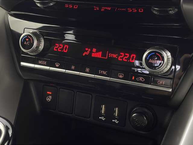 三菱 エクリプス クロス ＰＨＥＶ P 宮城県 2020(令2)年 5.4万km アメジストブラック 禁煙車/e-Assist/・衝突被害軽減ブレーキシステム/・車線逸脱警報システム/・オートマチックハイビーム/・後側方車両検知警報システム/レーダークルーズコントロール/ヘッドアップディスプレイ/マルチアラウンドビューモニター/純正ナビ/・BT.USB.AppleCarPlay/・フルセグTV/ハーフレザーシート/・D席パワーシート/・前席シートヒーター/革巻きステアリング/・ステアリングヒーター/・パドルシフト/・ステアリングスイッチ/ETC/LEDヘッドライト/LEDフォグライト/プッシュスタート/スマートキー×2/電動パーキングブレーキ/純正18インチAW/純正フロアマット