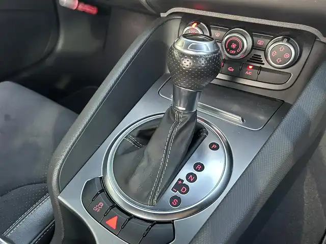 アウディ ＴＴクーペ 1．8 TFSI Sライン コンペティション 愛知県 2015(平27)年 8.5万km デイトナグレーパールエフェクト 純正SDナビ（フルセグ/BT/CD/DVD/SD/USB)/バックカメラ/前後ドライブレコーダー/ETC/電動格納式ミラー/パドルシフト/オートライト/ABS/横滑り防止装置/ハーフレザー/フォグランプ/純正アルミホイール